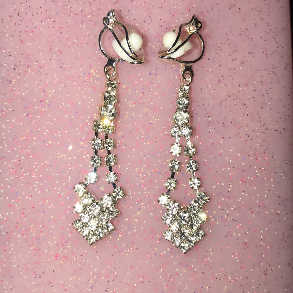 Clip on (FAUX) gem dangling earrings